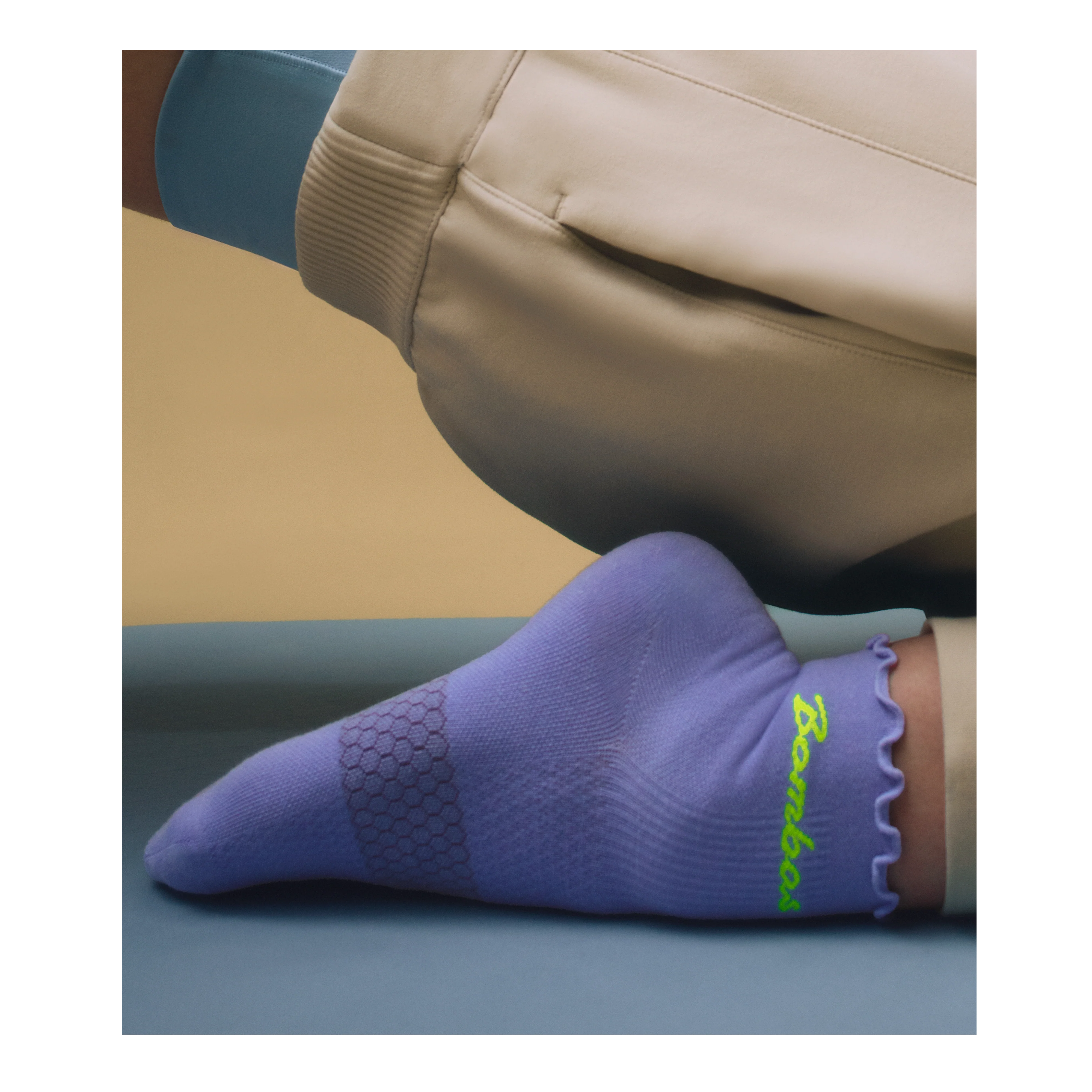 Women’s UltraLite Ruffle Sport Quarter Sock 3-Pack - Image 10