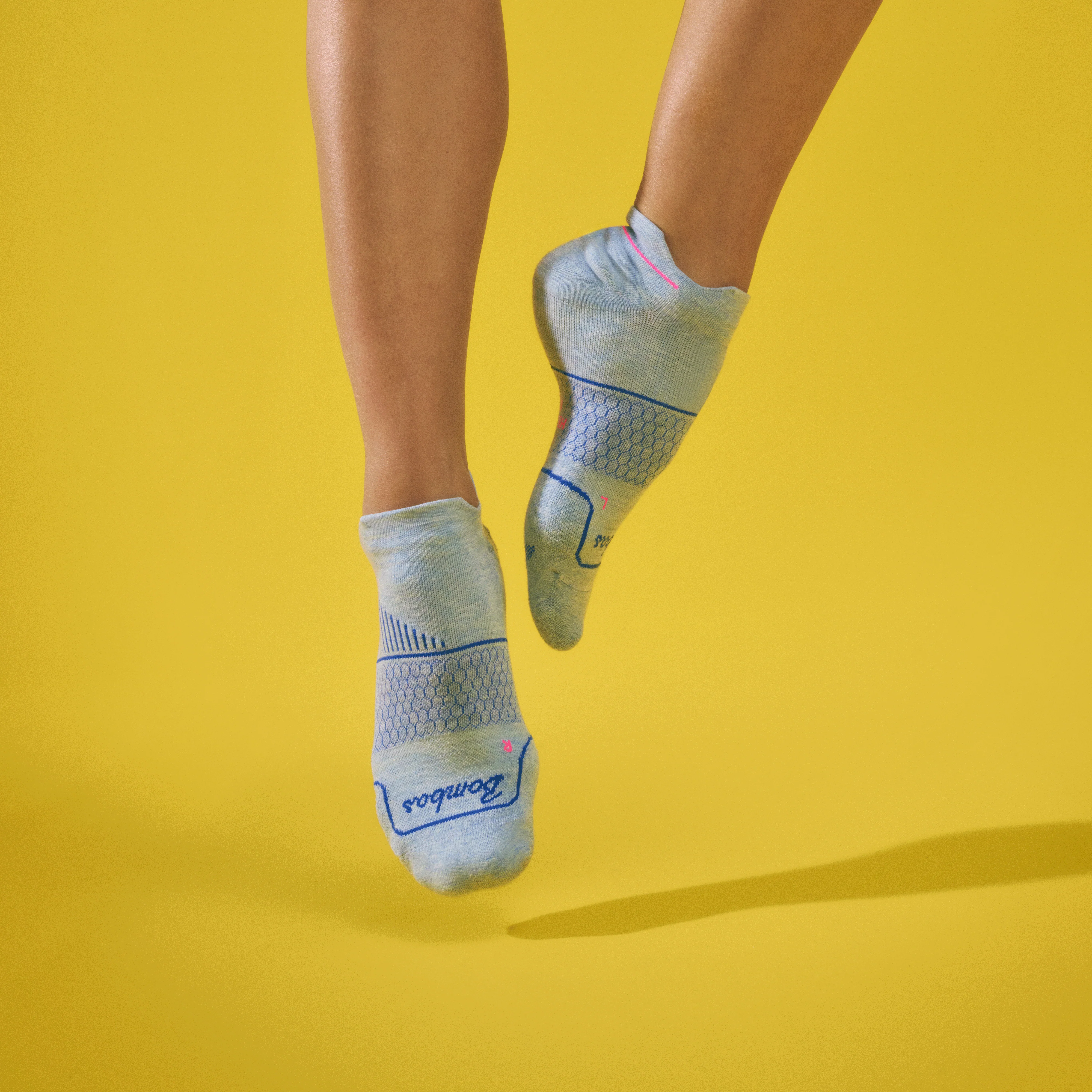 Women's Run Ankle Sock 4-Pack Gift Bag - Image 2